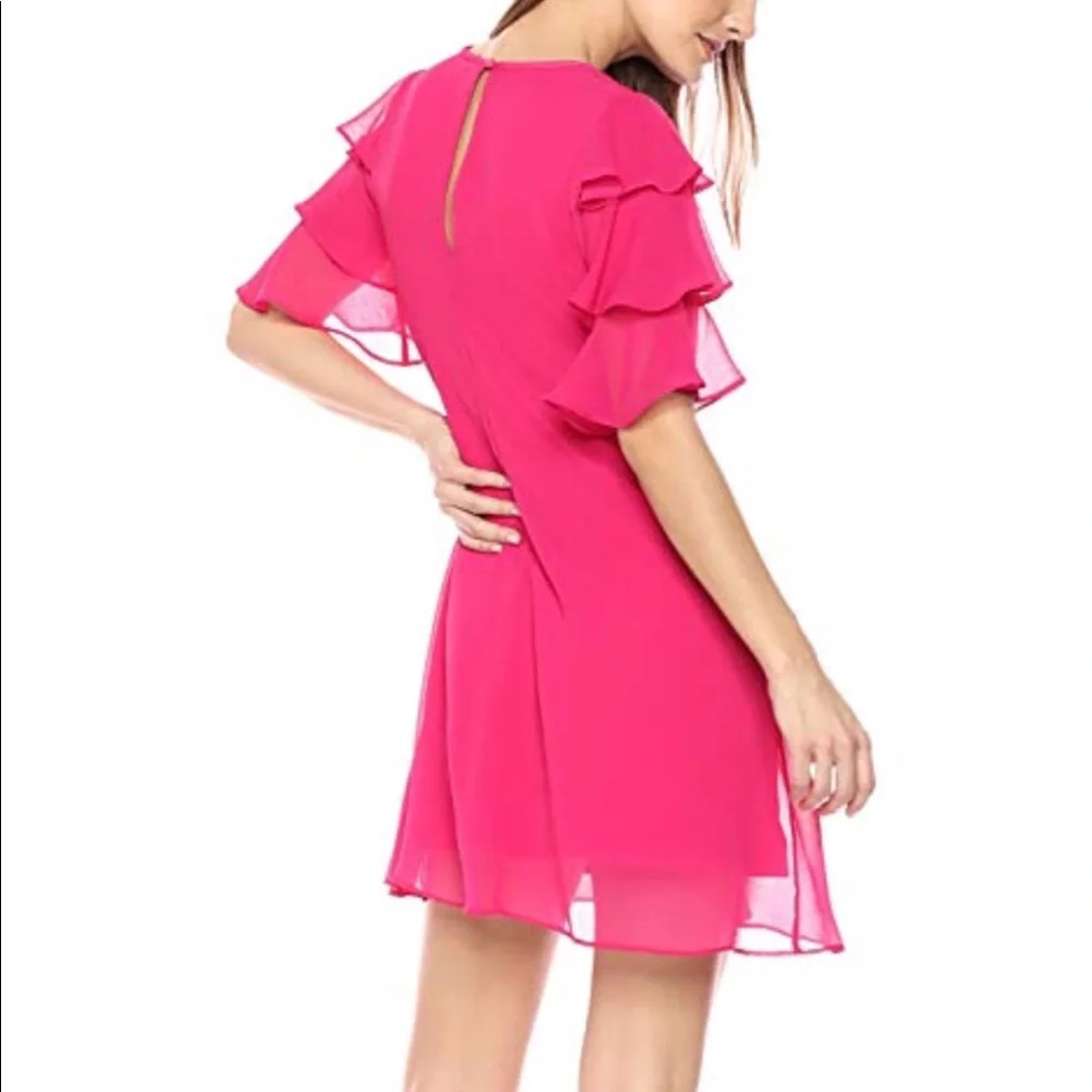 Calvin Klein Floral Shift Dress W/Ruffle Sleeves‎